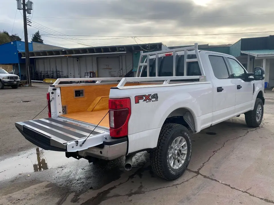 Ford F350 aluminum and treated plywood boxliner