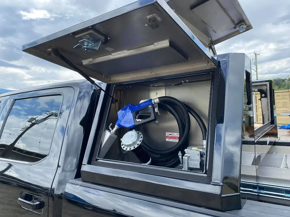 Enclosed fuel transfer tank for Ford F350