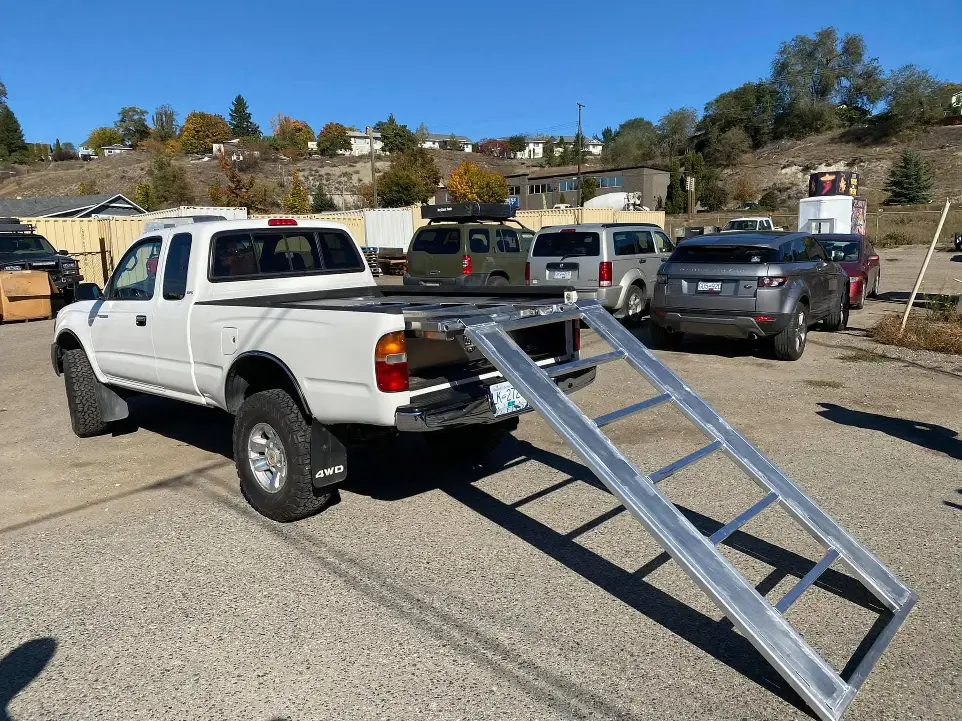 Toyota Tacoma quad deck with ramp