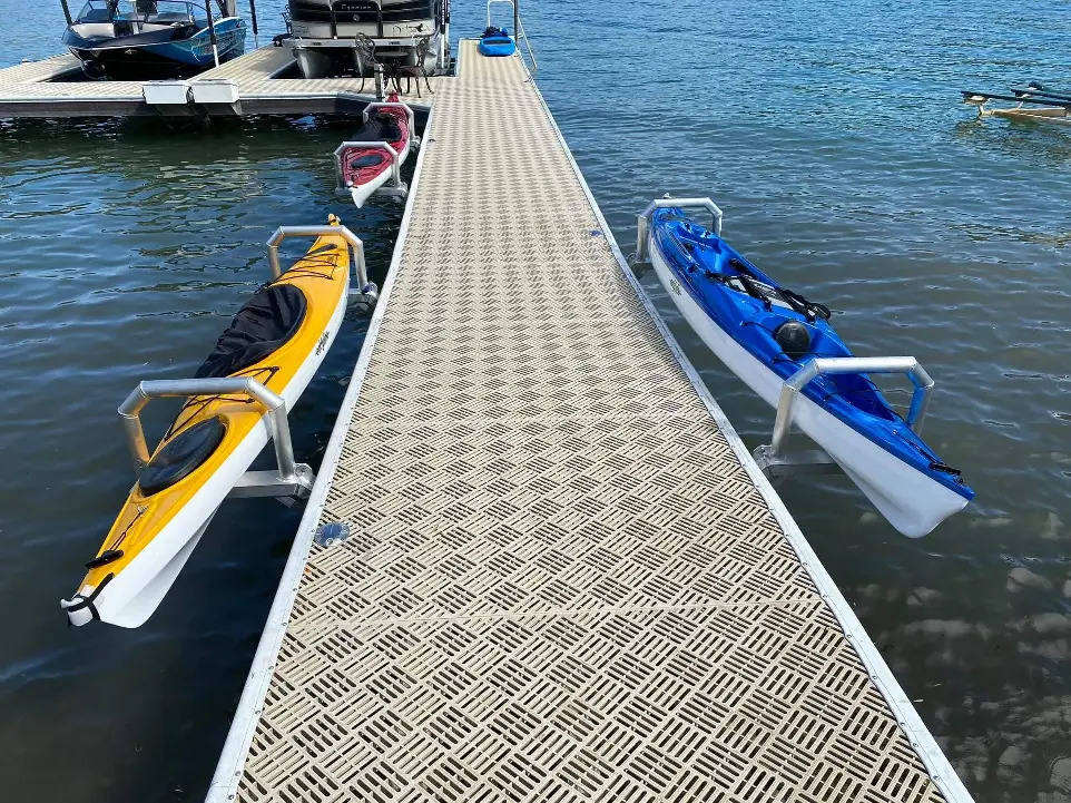 Kayak mounts for private dock